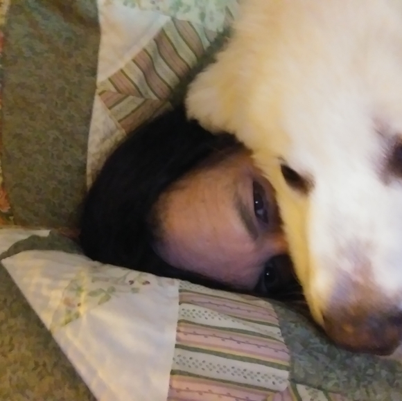 Meet your Posher, Aylin - Picture 3 of 4